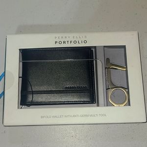 Perry Ellis Bifold Wallet